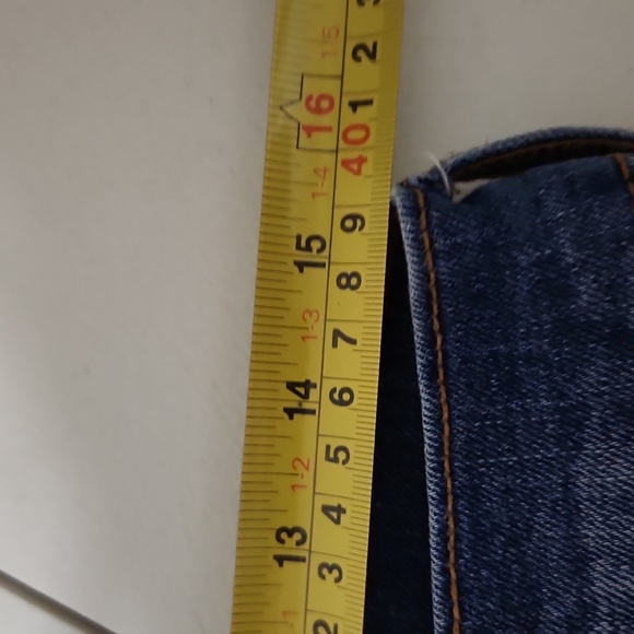 Old Navy Shorts Womens Denim Blue size 8 - Picture 5 of 7